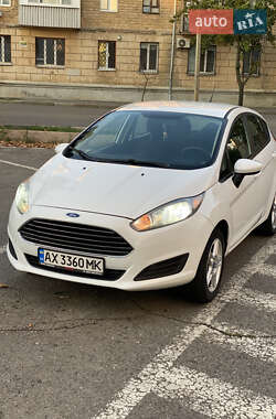Хэтчбек Ford Fiesta 2018 в 