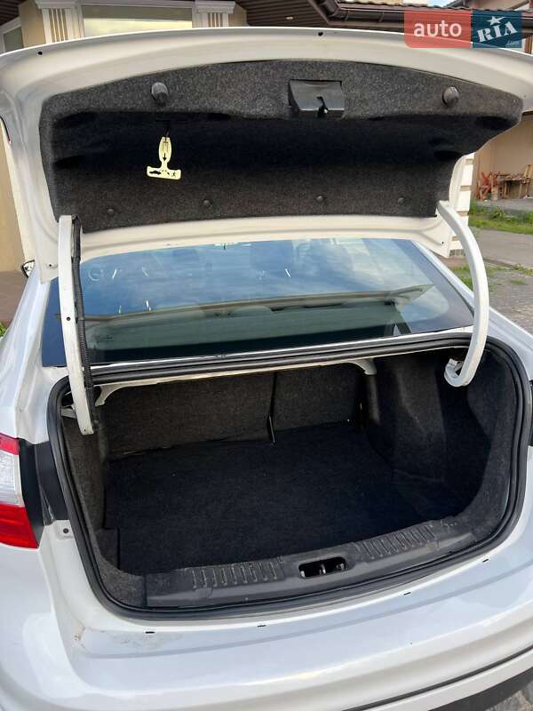 Седан Ford Fiesta 2019 в Ахтырке