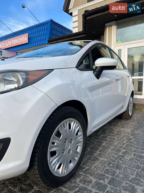 Седан Ford Fiesta 2019 в Ахтырке
