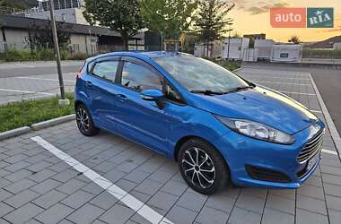 Хэтчбек Ford Fiesta 2015 в Львове