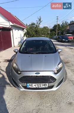 Хэтчбек Ford Fiesta 2014 в Днепре