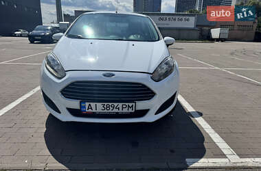 Хетчбек Ford Fiesta 2013 в Обухові
