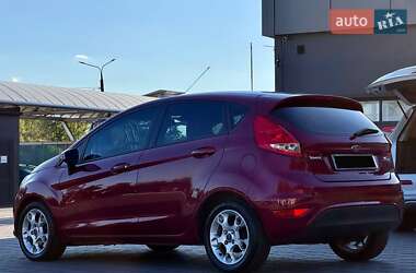 Хэтчбек Ford Fiesta 2010 в 