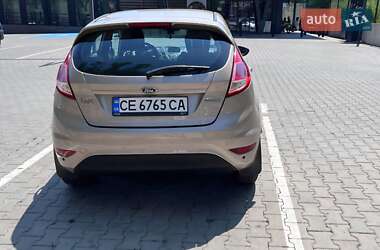 Хэтчбек Ford Fiesta 2016 в 