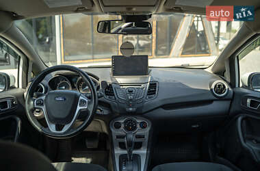 Седан Ford Fiesta 2014 в 
