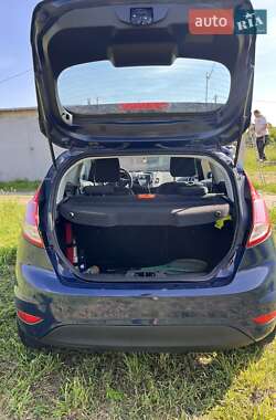 Хэтчбек Ford Fiesta 2014 в 