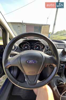 Хэтчбек Ford Fiesta 2014 в 