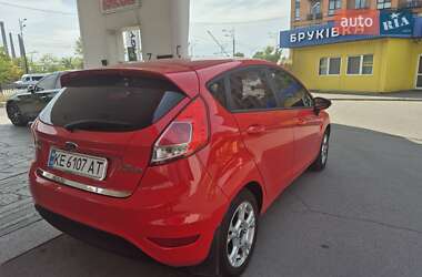 Хэтчбек Ford Fiesta 2015 в 