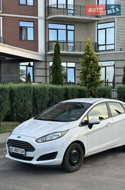 Седан Ford Fiesta 2016 в 