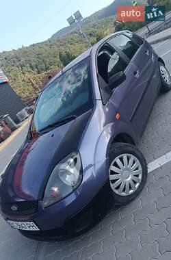 Хэтчбек Ford Fiesta 2006 в 