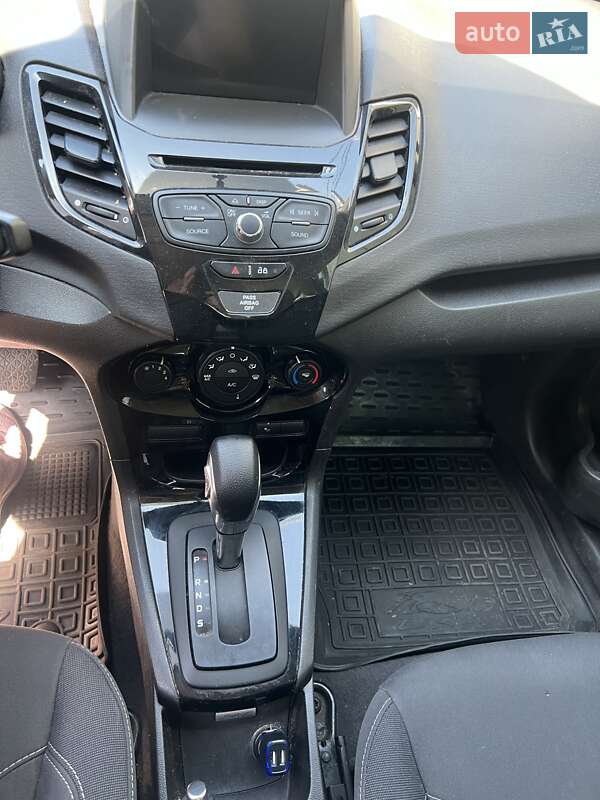 Седан Ford Fiesta 2019 в Запорожье