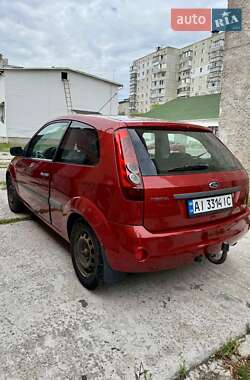 Хэтчбек Ford Fiesta 2006 в 