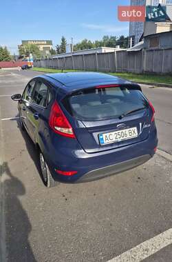 Хэтчбек Ford Fiesta 2012 в 