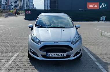 Хетчбек Ford Fiesta 2016 в Києві