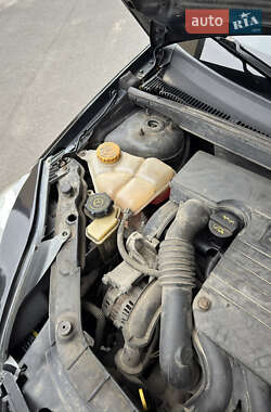 Хэтчбек Ford Fiesta 2006 в 