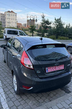 Хэтчбек Ford Fiesta 2019 в 