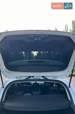 Хэтчбек Ford Fiesta 2018 в 