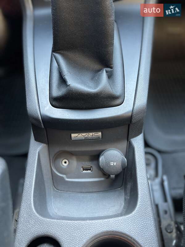 Седан Ford Fiesta 2012 в Києві
