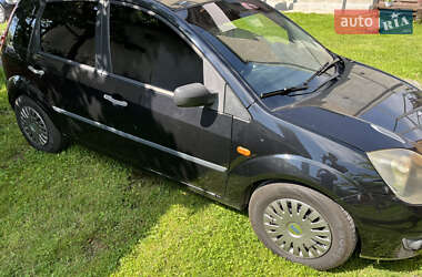 Хэтчбек Ford Fiesta 2007 в 