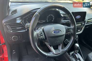 Хэтчбек Ford Fiesta 2017 в 