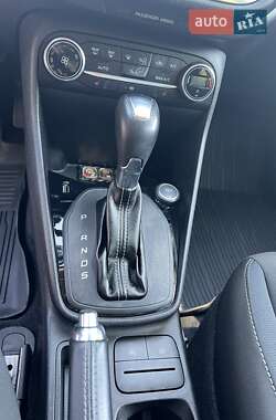 Хэтчбек Ford Fiesta 2017 в 
