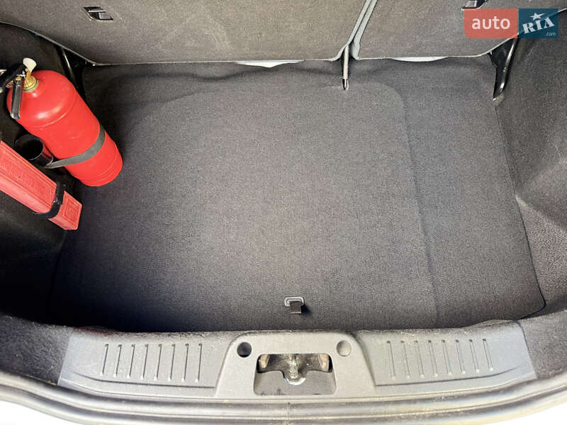 Хэтчбек Ford Fiesta 2012 в Киеве