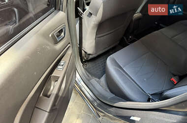 Седан Ford Fiesta 2014 в 