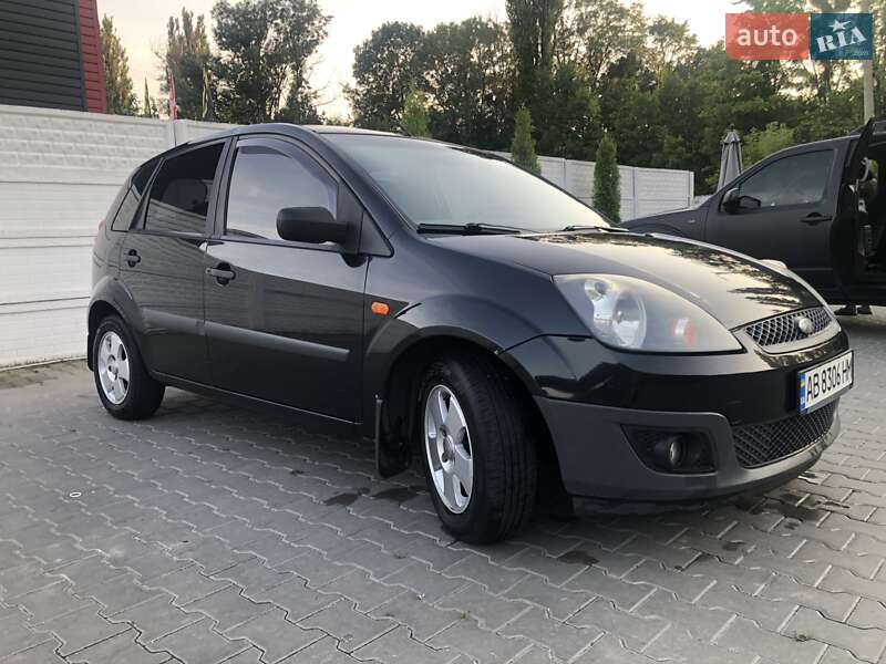 Хэтчбек Ford Fiesta 2007 в Хмельнике