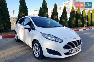 Хэтчбек Ford Fiesta 2015 в Николаеве
