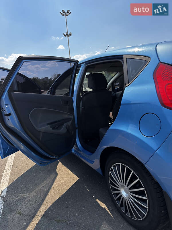 Хэтчбек Ford Fiesta 2010 в Одессе