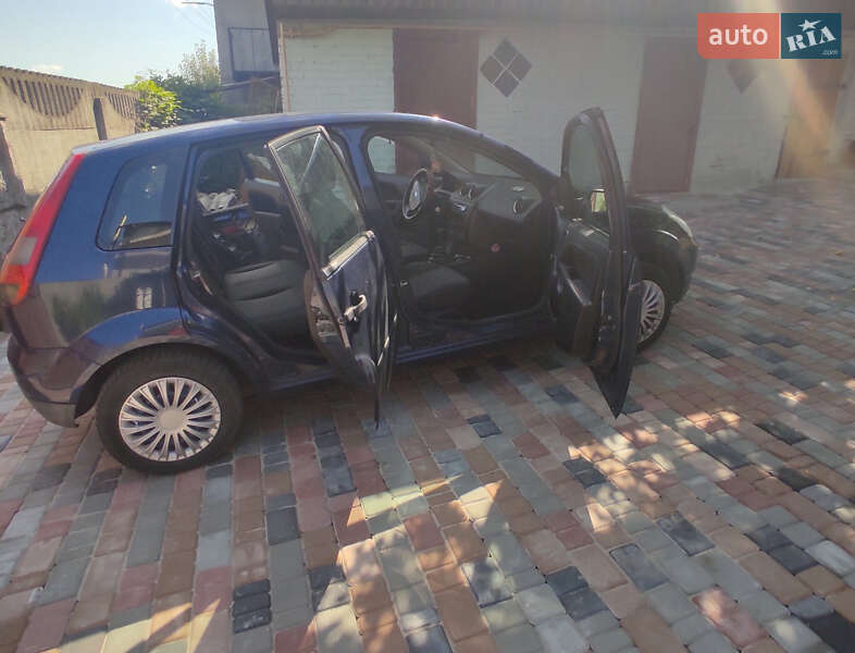 Хэтчбек Ford Fiesta 2003 в Киеве фото 9 Хэтчбек Ford Fiesta 2003 в Киеве