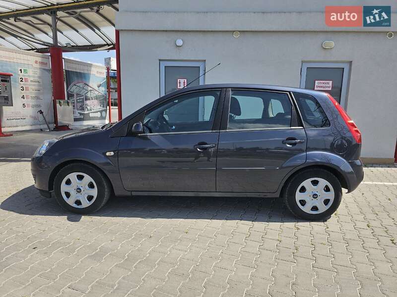 Хэтчбек Ford Fiesta 2008 в Виннице