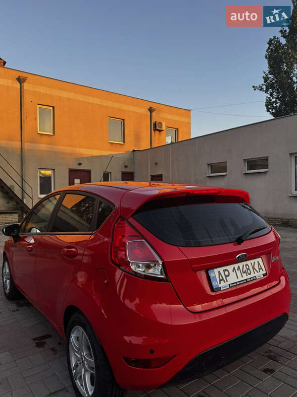 Хэтчбек Ford Fiesta 2015 в Запорожье