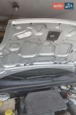 Хэтчбек Ford Fiesta 2006 в 