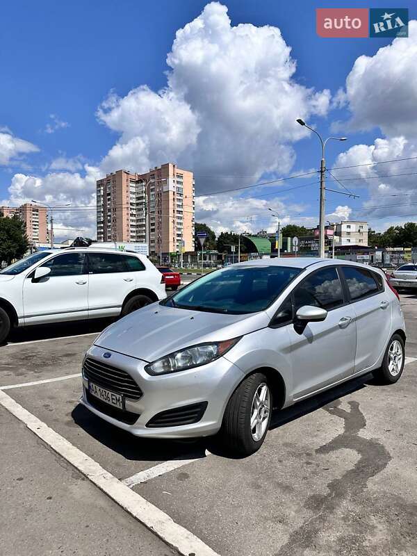 Хэтчбек Ford Fiesta 2018 в Киеве фото 3 Хэтчбек Ford Fiesta 2018 в Киеве
