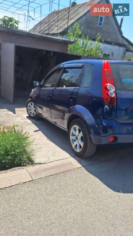 Хетчбек Ford Fiesta 2006 в Нікополі