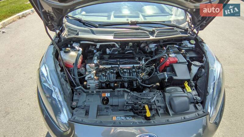 Седан Ford Fiesta 2018 в Буче