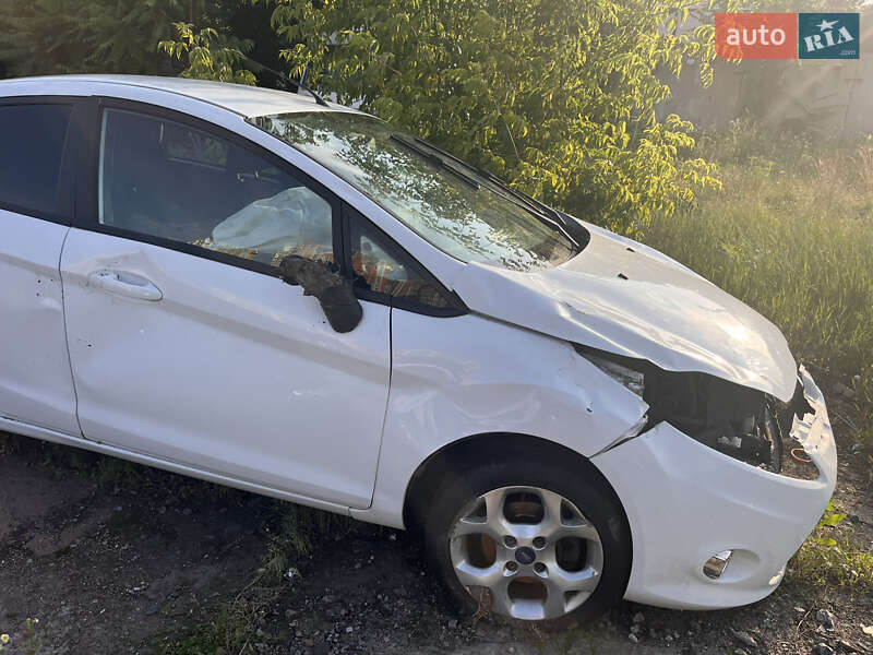 Хэтчбек Ford Fiesta 2011 в Киеве