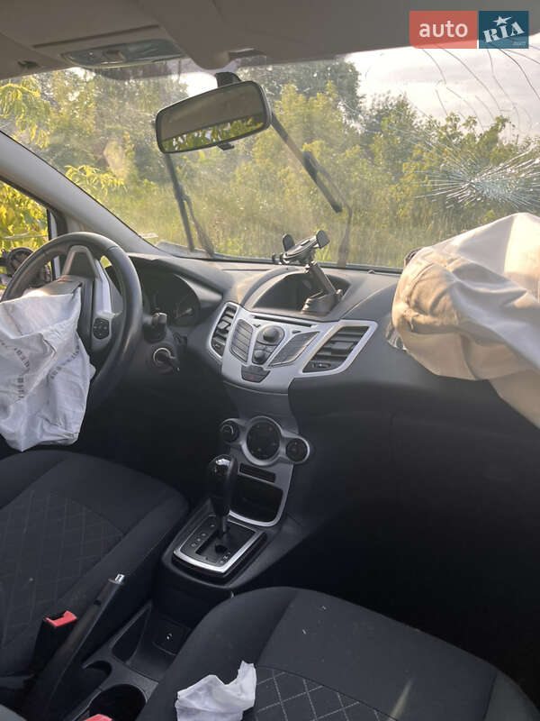 Хэтчбек Ford Fiesta 2011 в Киеве