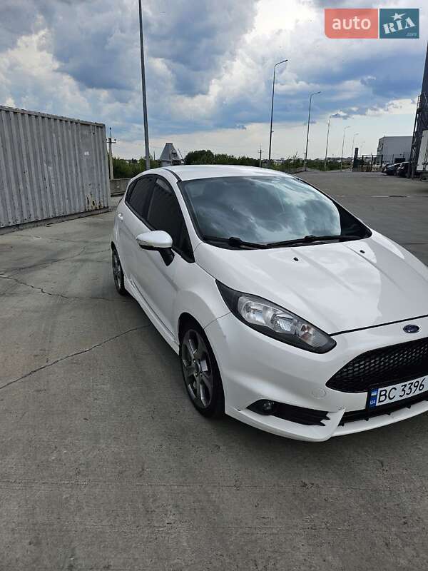 Хэтчбек Ford Fiesta 2016 в Львове фото 4 Хэтчбек Ford Fiesta 2016 в Львове