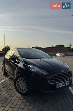 Хэтчбек Ford Fiesta 2013 в 