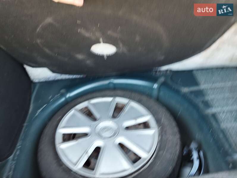 Хэтчбек Ford Fiesta 2007 в Киеве