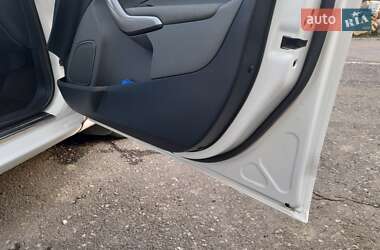 Хэтчбек Ford Fiesta 2010 в 
