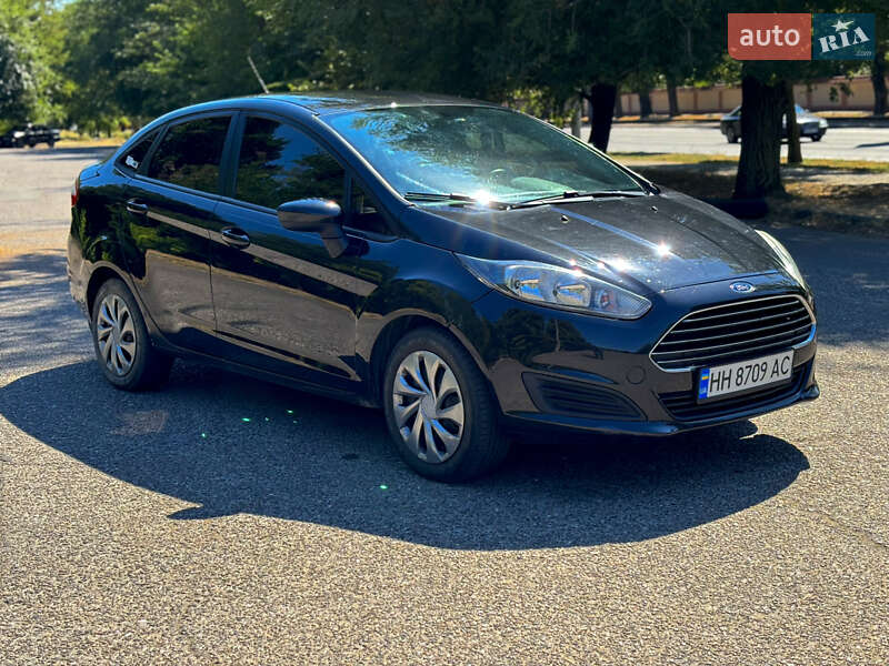 Седан Ford Fiesta 2014 в Одессе