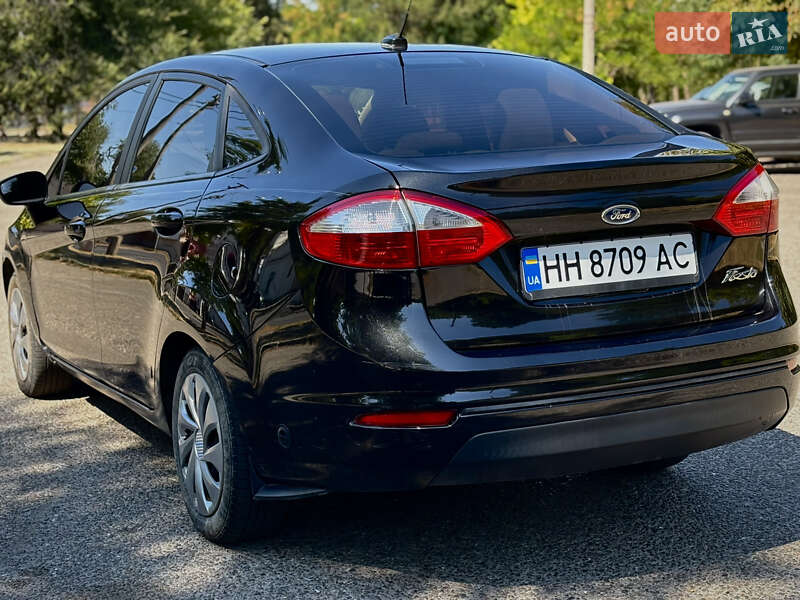 Седан Ford Fiesta 2014 в Одессе