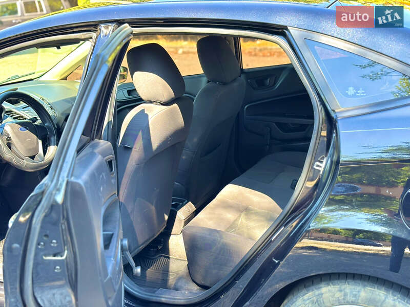 Седан Ford Fiesta 2014 в Одессе