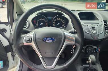 Хэтчбек Ford Fiesta 2014 в 