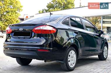 Седан Ford Fiesta 2018 в 