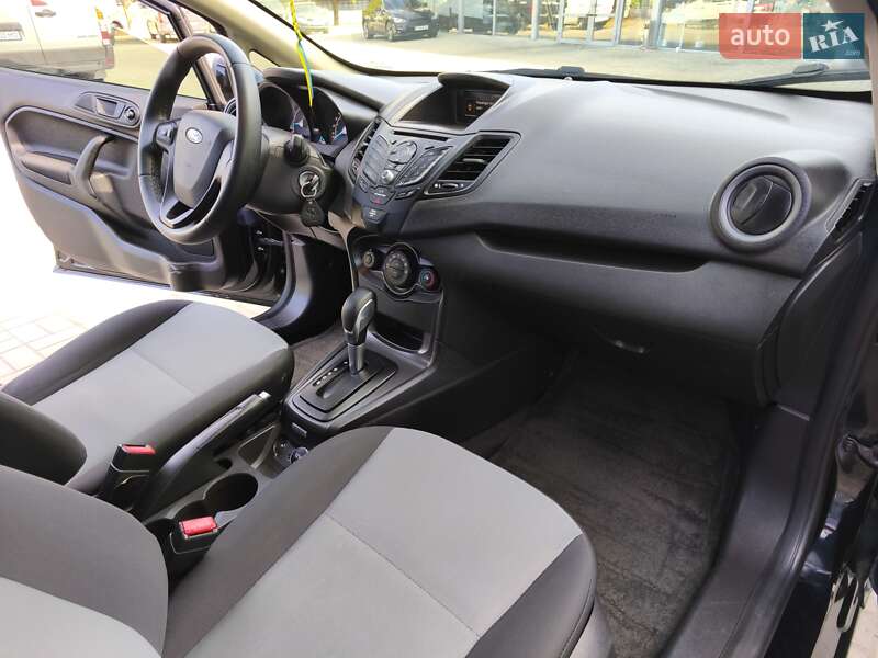 Седан Ford Fiesta 2018 в Днепре