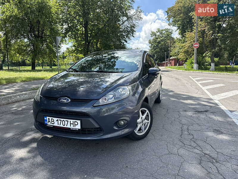 Хэтчбек Ford Fiesta 2011 в Виннице